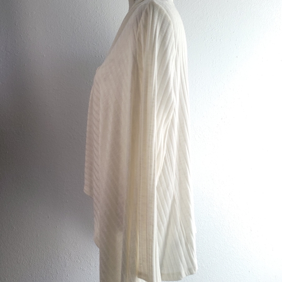 DANA BUCHMAN Ivory Cardigan - Picture 2 of 6
